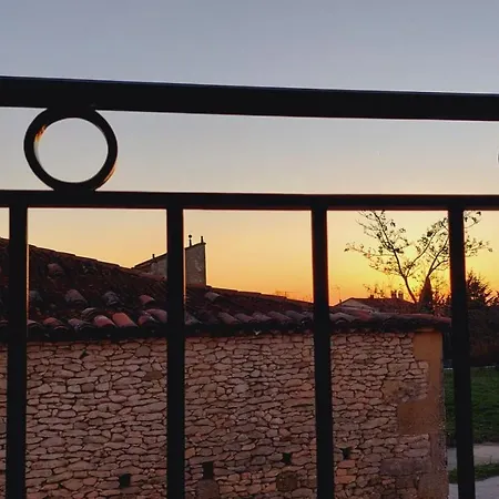 Clos De La Dime Bed & Breakfast Lombers